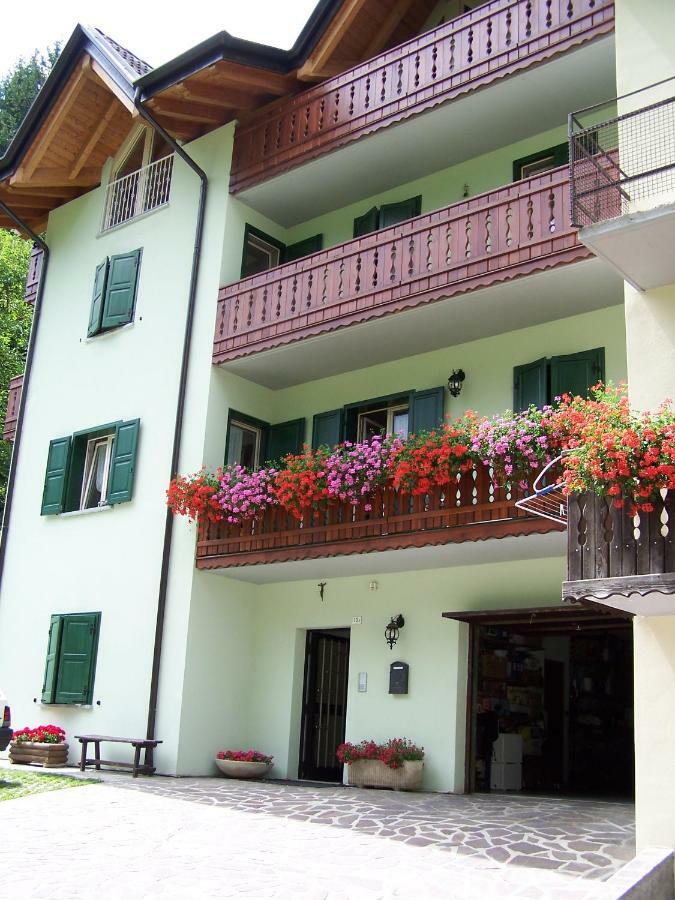 B&B Ai Pini Tiarno di Sopra Bagian luar foto